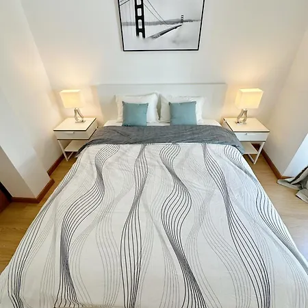 Liberty 140 Deluxe * 리스본