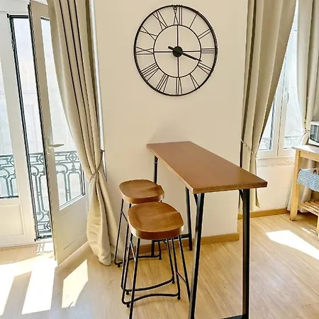 Liberty 140 Deluxe شقة